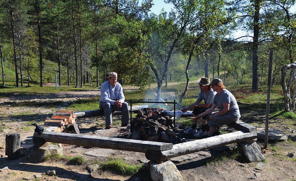 maisemat JA LUONTO vetovoimana Tärkeimpinä syinä Urho Kekkosen kansallispuistossa vierailuunsa kävijät pitävät maisemia, luonnon kokemista, rentoutumista, olemista poissa melusta saasteista ja