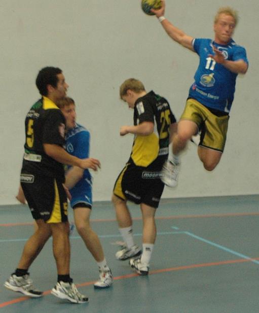 KEN SIRENIUS Valmentajakoulutus: TS1, TS2, TS3, EHF Master Coach, VOK 1-3 Muu liikunnallinen koulutus: LPT sekä