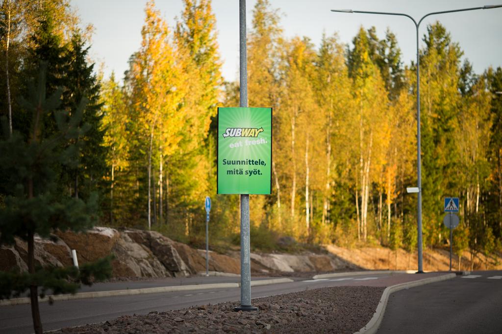 Opas lyhtypylvmäsmainontaan Alkusanat Alkusanat Tämän opas ei ole perinpohjainen sukellus markkinoinnin oppeihin.