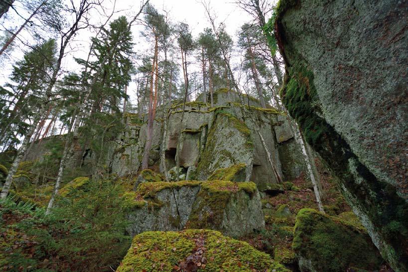 13.4. 29.9.2019 HIISI. Etelä-Karjalan merkittäviä muinaisjäännöskohteita 5 Monet muinaisjäännökset liittyvät uskomuksiin ja maailmankuvaan.