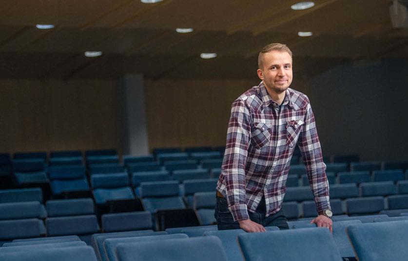 siltä, näkisivätkö he mielellään minut edustajanaan. Tuli vihreä valo, joten ilmoitin kiinnostuksestani. Vastaehdokkaita ei ollut.