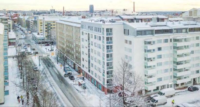 2.2 NÄKYMÄT RAKENNUKSISTA JA TONTEILTA SATAKUNNAN- KATU MUSTANLAHDENKATU KORTELAHDEN- KATU HÄMEENPUISTO MUU YMPÄRISTÖ MALLINNUS NYKYTILA Näkymä Satakunnankatu 36:n asunnosta. Kuvat 4 ja 5.