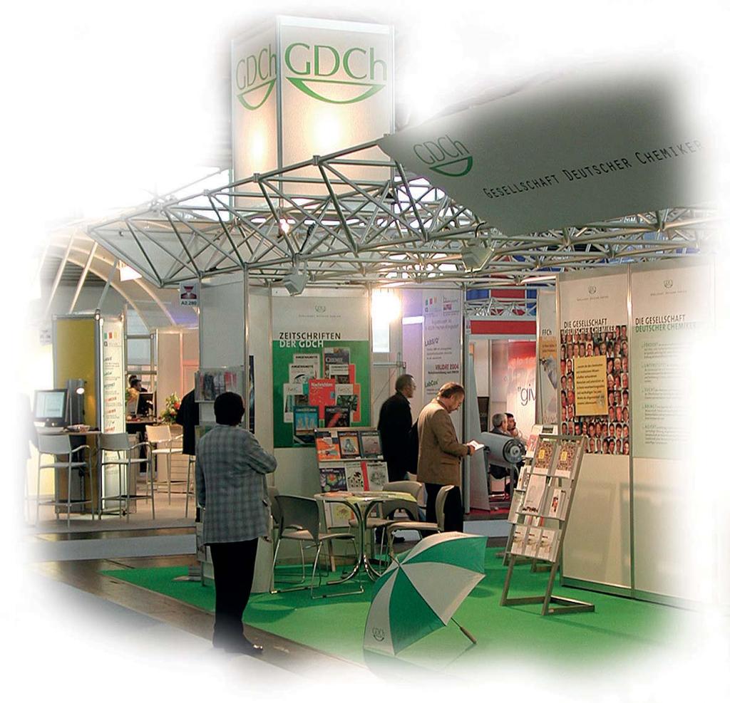 42 GDCh Tätigkeitsbericht 2004 Die Öffentlichkeitsarbeit Pressearbeit der Fachgruppen GDCh- Stand auf der Analytica in München. Die Analytica Conference wurde maßgeblich von der GDCh mitorganisiert.