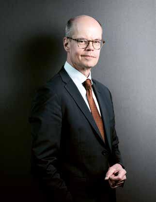 vaikuttaja OLLI-PEKKA HEINONEN Marjo Tiirikka Kuva Niclas Mäkelä Korkeakoulut voisivat ottaa mallia ammattikouluista Ammatillisessa koulutuksessa opiskelijat laativat henkilökohtaisen suunnitelman
