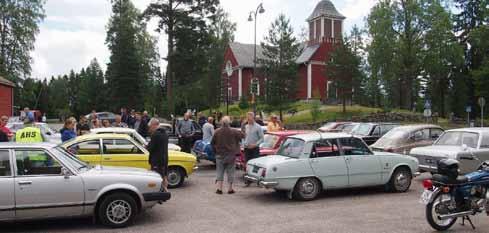 Aluksi kokoonnuttiin Porvoon vanhalla rautatieasemalla, asema-alueelle kertyi noin 40 ajoneuvoa ja runsaasti yleisöä. Aluksi ajeltiin Kerkkoon ja Askolan pikkuteitä Pukkilaan.