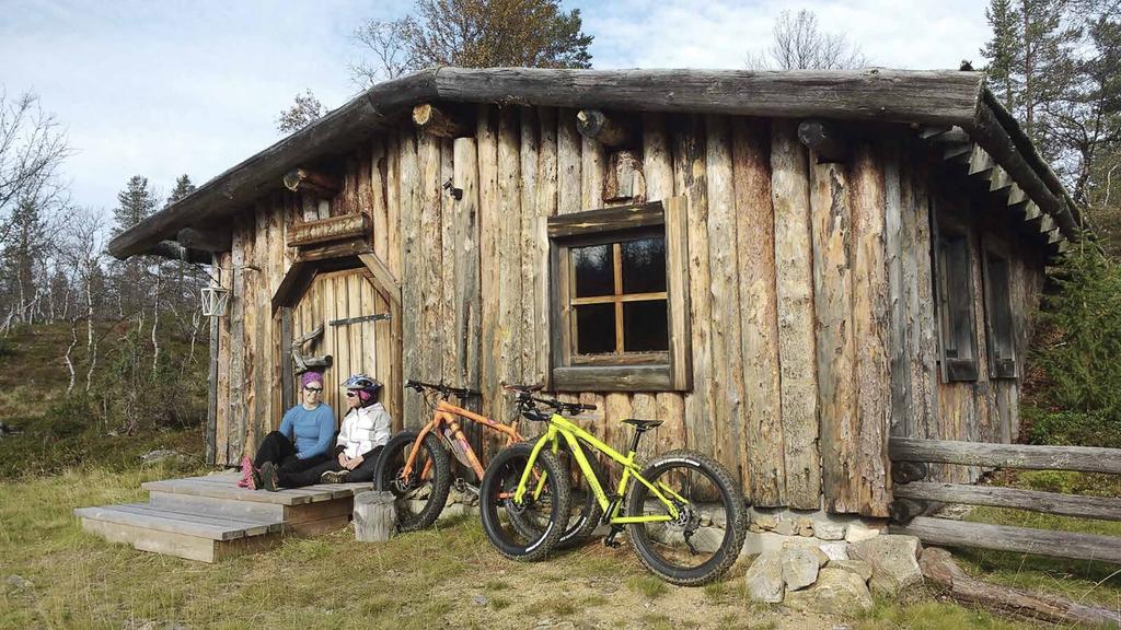 FATBIKE Fatbike on erinomainen vaihtoehto pyöräilyyn Lapin luonnossa.