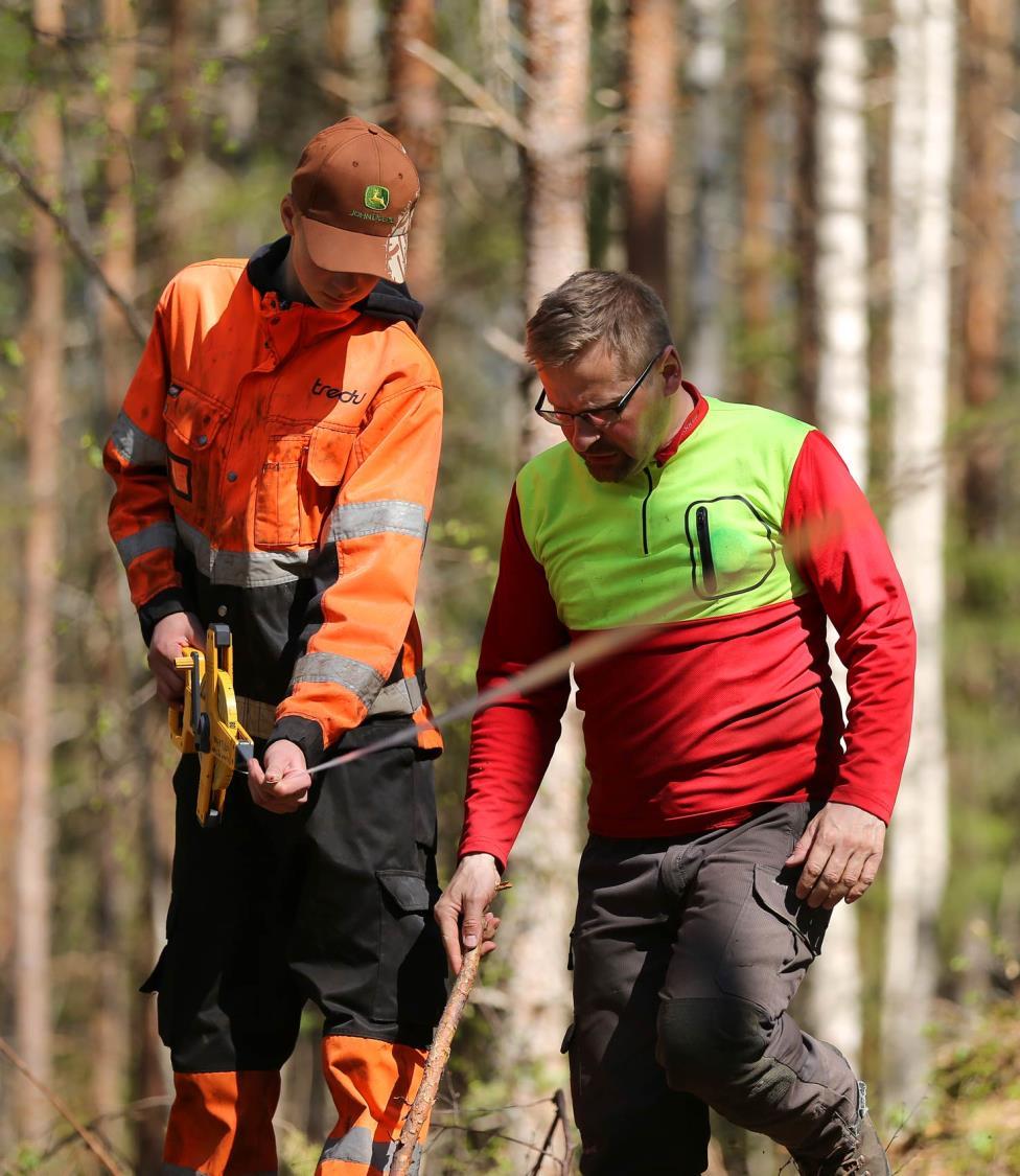 Metsien hoidon ja käytön tavoitteet Metsien käsittelyn ohjeet: Metsähallituksen metsänhoito-ohje sekä Metsähallituksen ympäristöopas Hiililuokitus tuo uusia painotuksia ohjeistuksen soveltamiseen