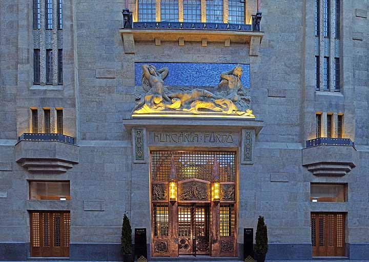 Hinta 1549 eur/hlö/jaetussa kahden hengen huoneessa 1699 eur/hlö/yhden hengen huoneessa Hintaan sisältyy: Kohdemateriaali Suorat lennot Finnairin reittivuoroilla Helsinki Budapest/Krakova - Helsinki