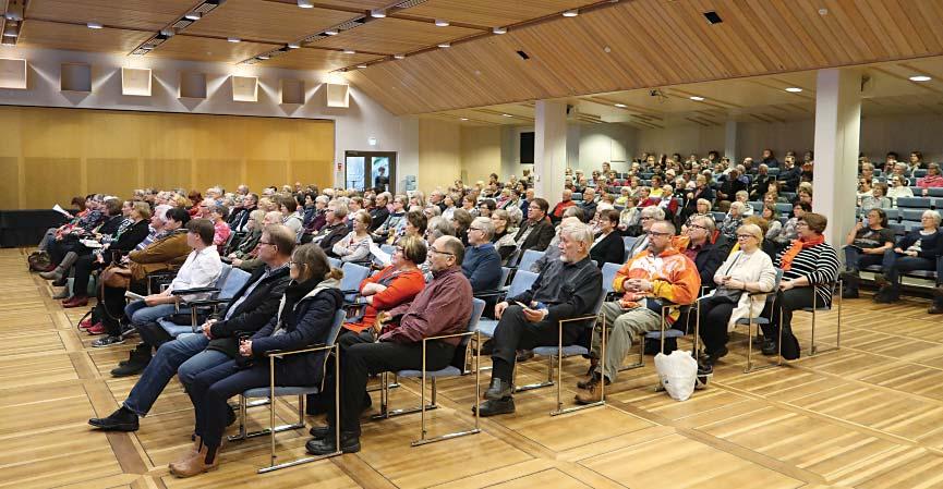 Tämä heijastaa selvästi sitä tosiasiaa, että terveydenhuollon sijasta julkiset palvelut pystyvät pääosin vain sairauksien hoitoon ennaltaehkäisyn jäädessä lähes kokonaan muiden tahojen harteille.