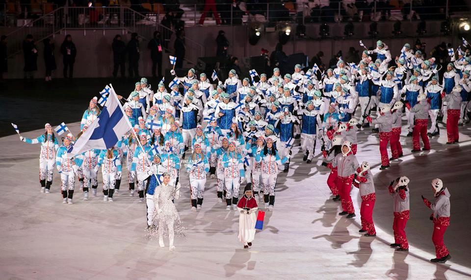 SUOMEN OLYMPIAJOUKKUE 208 jäsentä 103