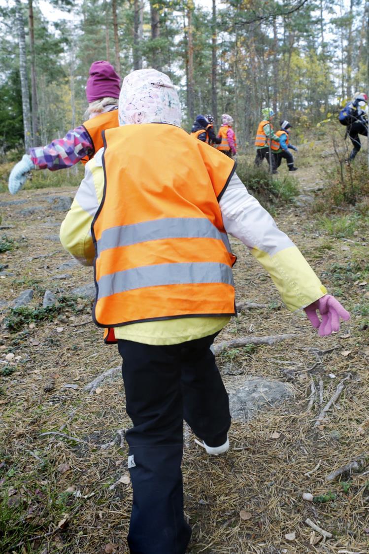 Yleis- ja taulukkokorotukset Työntekijöiden henkilökohtaisia kuukausi-, tunti- ja taulukkopalkkoja korotetaan 1.4.