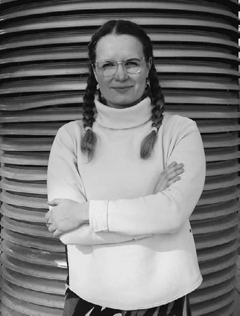 Silva Belghiti Silva Belghiti on näyttelijä. Hän on työskennellyt lavalla ja myös vähän kameran edessä, esiintynyt paljon laulukeikoilla yksin ja bändinsä kanssa. Lisäksi hän tekee usein opetustöitä.