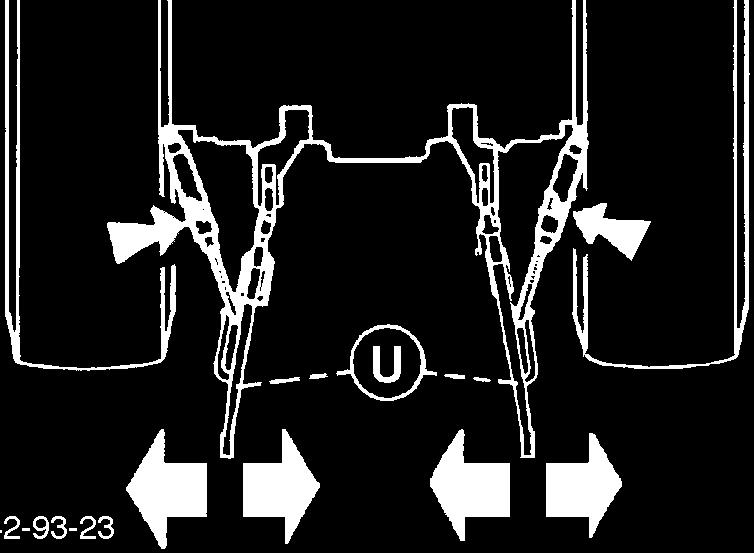 ASENNUS Koneen asentaminen paikoilleen Kiinnitä vetovarret (U) niin, että laite ei pääse liikkumaan sivusuunnassa.