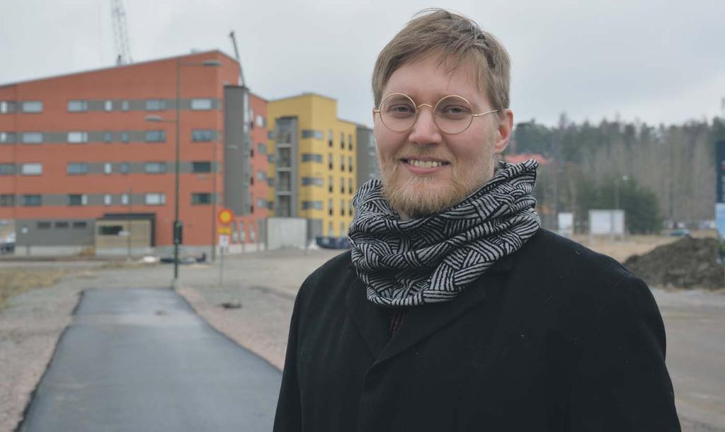 KAAVOITUSKATSAUS Asemakaavapäällikkö Taneli Heikkilä Krannilan uudella alueella Kirkonkylässä.