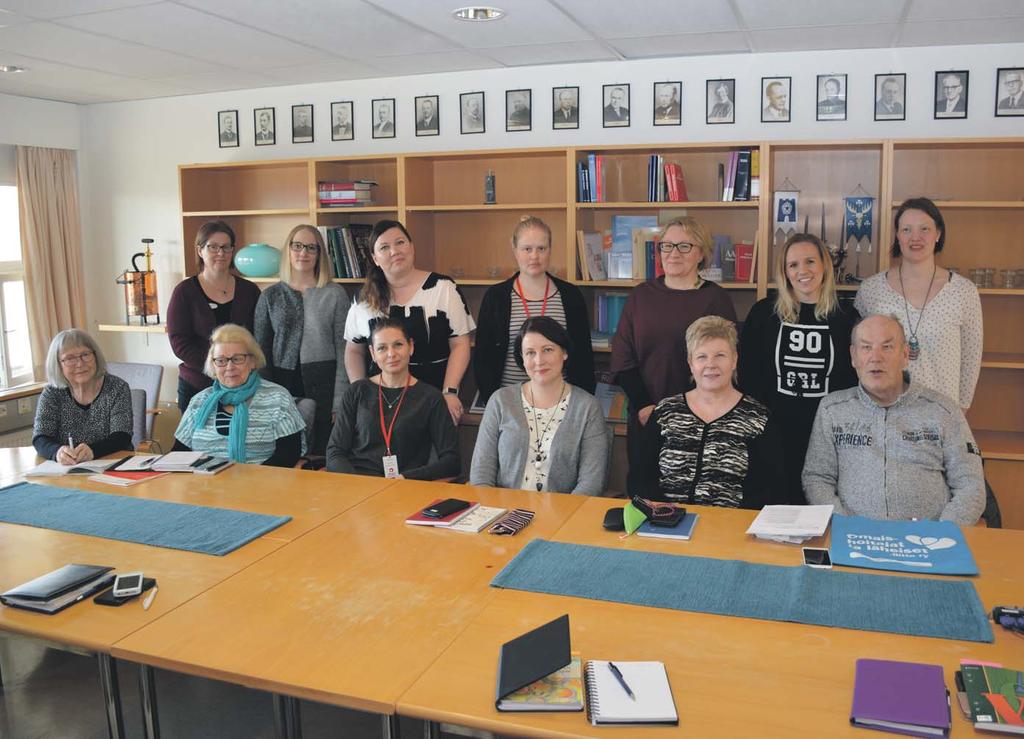 KUNTA TIEDOTTAA Omaishoitajille apua monin keinoin, yhteistyössä Huhtikuussa Omaishoidon kumppanuuspöydässä olivat edustettuina Muistiluotsi, OmaisOiva, SPR:n Rajamäen osasto, Keski- Uudenmaan