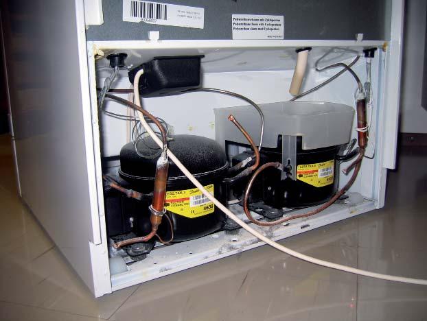 KYLMÄSÄILYTYSLAITTEET Kylmäsäilytyslaitteet kuluttavat paljon sähköä, koska ne ovat koko ajan päällä. Niiden kulutus on noin 13 % kotitaloussähkön kulutuksesta.