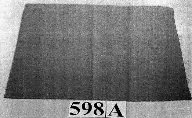 5512 19 90 Vaaleansiniseksi värjätty kudottu kangas (100 % polyesteriä), jonka leveys noin 150 cm, katkokuitua.