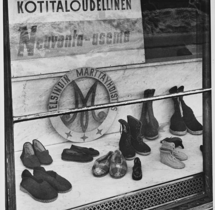 Pula-aika Sodan aikana 40- luvulla perustettiin neuvonta-asemia kaupunkeihin.