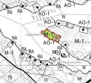 Voimassa olevassa yleiskaavassa suunnittelualueille on osoitettu: - Omakotialue (AO-1) - Loma-asuntoalue (RA) -