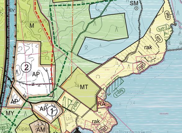 Suunnittelualue rajautuu Pyhäjärveen, joka kuuluu Natura 2000-verkostoon. Suunnittelualueen lähellä kulkevat vesihuollon kannalta tärkeä yhdysvesijohto (v) ja siirtoviemäri (j).