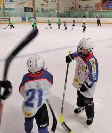 mediaa myöten. Kausi alkoi hienolla tapahtumalla heinäkuun lopulla Jessen ja Villen Allstars-joukkueen ottelulla TIHC:n edustusjoukkuetta vastaan.