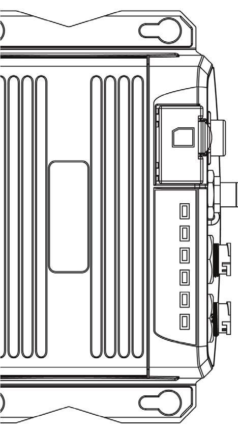 Liittäminen NMEA 0183 -laitteisiin V3100 tukee kahta NMEA 0183 -porttia ja ulkoista hiljaisen tilan kytkintä, jossa on 12-nastainen datakaapeli.