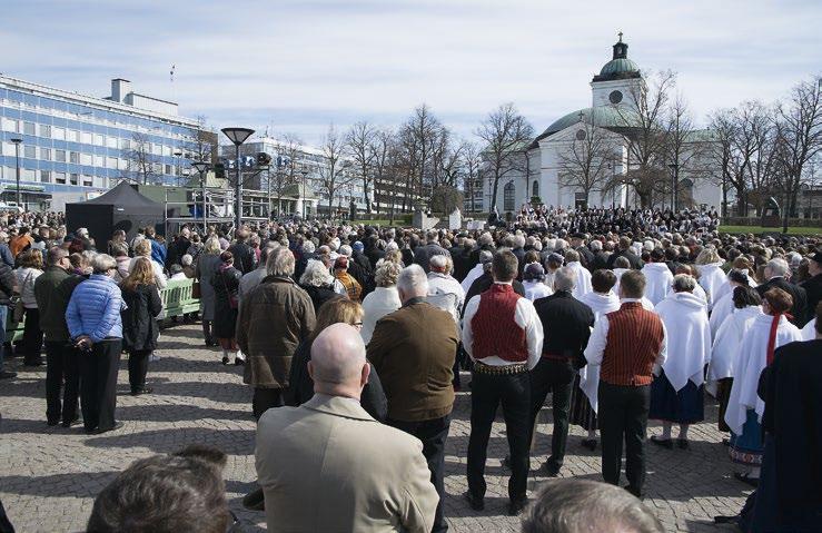 Joistakin järjestelyissä tapahtuneista epäonnistumisista huolimatta toivottavasti myös kaikille juhliin