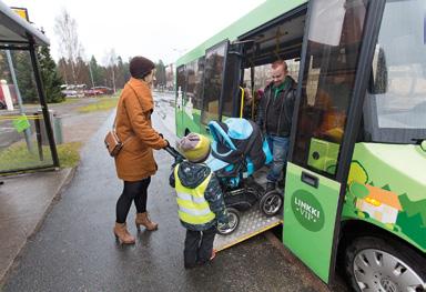 Joustavasti Linkki-VIPillä! Linkki-VIP on kaikille avointa, joustavampaa ja leppoisampaa joukkoliikennettä. Linkki-VIP-pienoisbusseja on kuusi ja tunnistat ne vihreästä Linkki-ilmeestä.