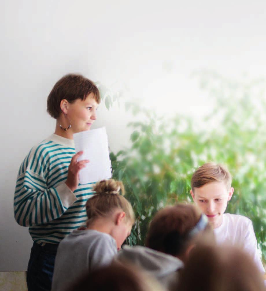 Miten pääsen kaverin kanssa samalle riparille? Ilmoittautuessa on mahdollista tehdä korkeintaan kahden tai kolmen hengen kaveriryhmä seurakunnasta riippuen.