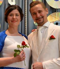 Tarjolla on hulvattomia tarinoita miellyttävällä musiikilla höystettynä. Hinta: 31 / hlö MARRASKUU Pe 1.11. klo 16 Eila Pienimäen 60-vuotistaiteilijajuhlakonsertti ja päivätanssit. Pe 8.11. klo 16 To 14.