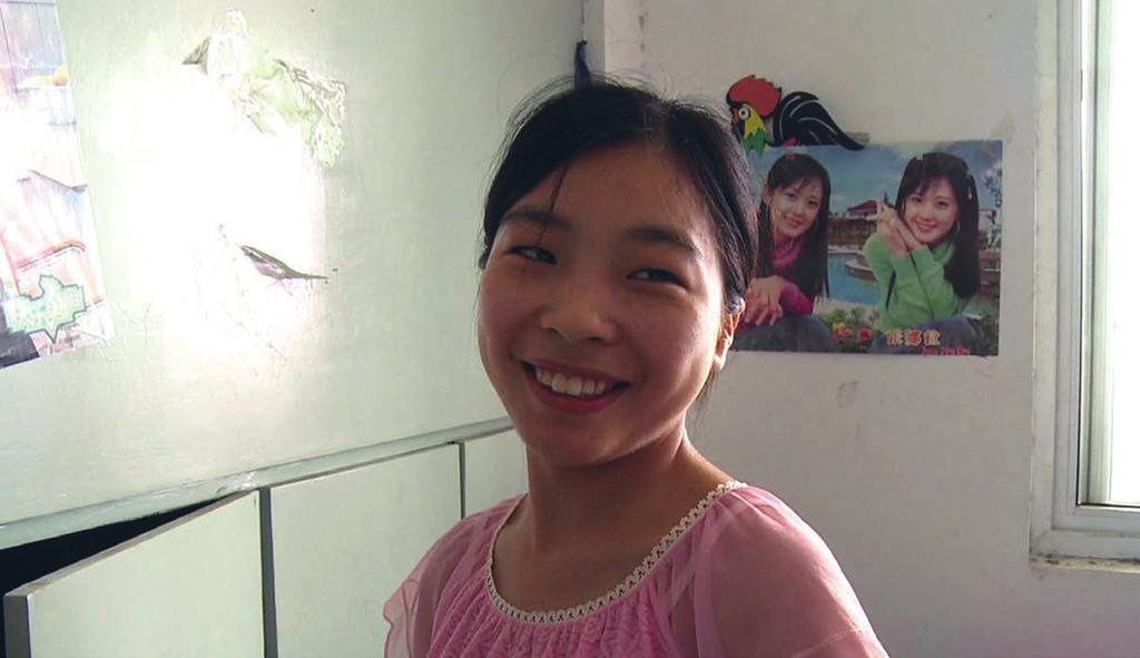 Liu Chengfeng, 19 vuotta Laura Kissel Maaprofiili: Kiina Asukasluku: 1,4 miljardia, maailman väkirikkain maa Pinta-ala: 9,6 miljoonaa neliökilometriä, maailman 4.