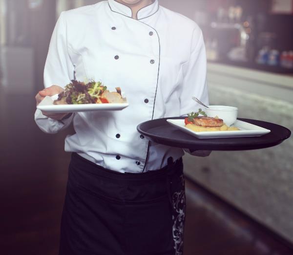 Baarit ja bistrot Nopea ja tehokas palvelu baarissa voi vaikutta merkittävästi asiakaskokemukseen. Mielyttävä kokemus saa asiakkaat palaamaan uudestaan.