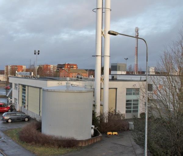 Kanavan ja rautatien parantaessa kulkuyhteyksiä Lempoisten kirkonkylä alkoi kehittyä myös kaupallisesti. Kauppapuotien määrä lisääntyi ja palveluita oli radan kummallakin puolen.