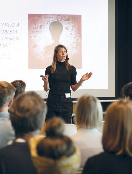 Iltapäivän EcoDesign Circle -osuudessa esiteltiin muotoilutoimistoille ja pk-yrityksille kehitetty Sprint-ohjelma ja syvennyttiin kiertotalouteen, sen liiketoimintamalleihin ja kiertotalouden