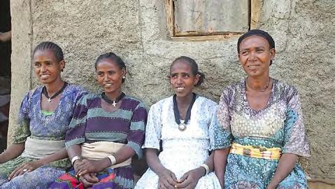 Lukutaidottomat aikuiset Etiopian ortodoksikirkko on pitkästä ja loisteliaasta historiasta ja pappiskoulutuksesta huolimatta jättänyt laajemmalle ulottuvan kansan opetuksen sivuun.