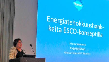 Marita Tamminen Finlandia-talossa 21.9.2017. ESCO-hankinnassa tehdyn työn myötä Marita valittiin TEKESin marraskuun 2014 huippuostajaksi. Mitä te tollasta duunia rupeette tekemään?