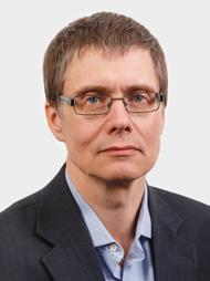 1972, on työskennellyt Lehto Groupin palveluksessa reilun kuuden vuoden ajan, ensin talousjohtajana ja vuoden 2014 marraskuusta alkaen vastaten Hyvinvointitilat -liiketoiminnasta.