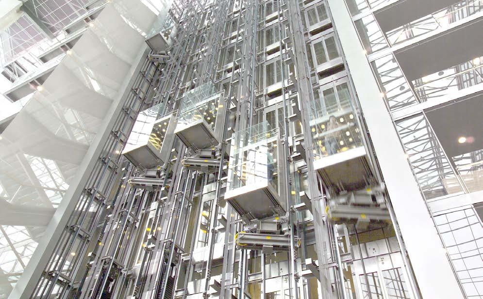 17 Hissin ohjaus osaksi ovipuhelinjärjestelmää Hissien ohjaus voidaan liittää osaksi ovipuhelinjärjestelmää hissiadapterin ja hissireleen avulla.