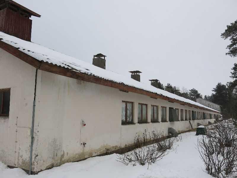 13 / 48 KYY 150 : 7 Sahalan tila laatikkotehdas (rakennus 002) koillisesta Miia Hinnerichsen 21.01.