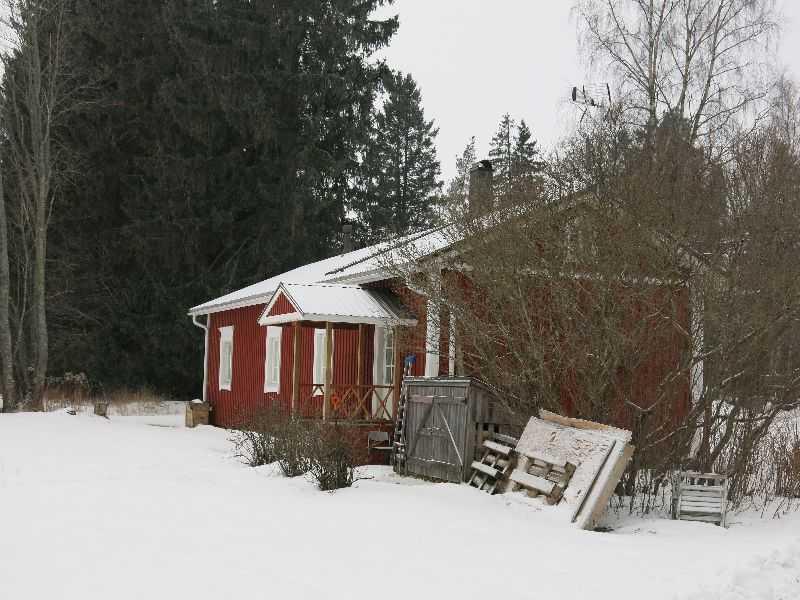 Sosiaalihistorialliset arvot: Rakennuksessa on ollut useita erilaisia asumiskäyttöjä ja tilanjakoja. Se kertoo 1800- ja 1900-lukujen asumisen ja elämisen tavasta.