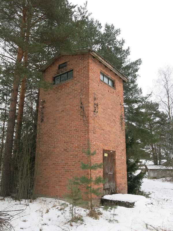 47 / 48 poistettu käytöstä sijaitseva Hinnerichsen tilalla Miia Kangasnimen kaakosta 015)