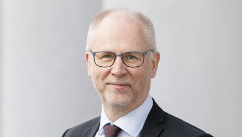 1970, kauppatieteiden maisteri, EMBA Talous- ja rahoitusjohtaja 2002 Varatoimitusjohtaja 2007 Tausta: Stora Enso Ab, projektijohtaja 2001 2002 Stora Enso