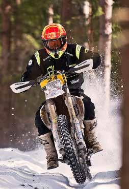 ENDURO Endurokilpailuissa testataan ajajien ja pyörien kykyä selviytyä määritellyistä reiteistä annetun aikataulun puitteissa sekä nopeutta erillisillä maastokokeilla.