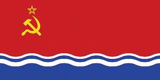 10. LATVIA Latvian lippu on maailman vanhimpia löytyen 1200-luvun kronikasta. Legendan mukaan lippu on haavoittuneen latvialaisen päällikön käärinliina.