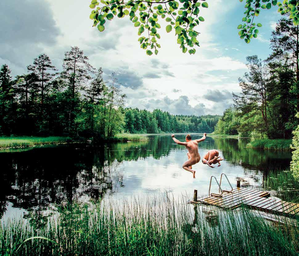 Autamme tapahtumanjärjestäjiä kokousten, tyhy- ja tykypäivien, sekä tapahtumien suunnittelussa ja toteutuksessa alusta loppuun.