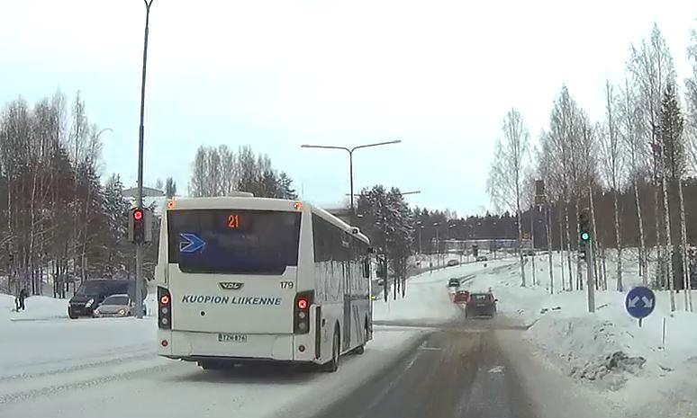 Vastaanottaja Kuopion kaupunki Asiakirjatyyppi Työraportti Kesäkuu, 2018 Liikennevalojen yleissuunnitelman