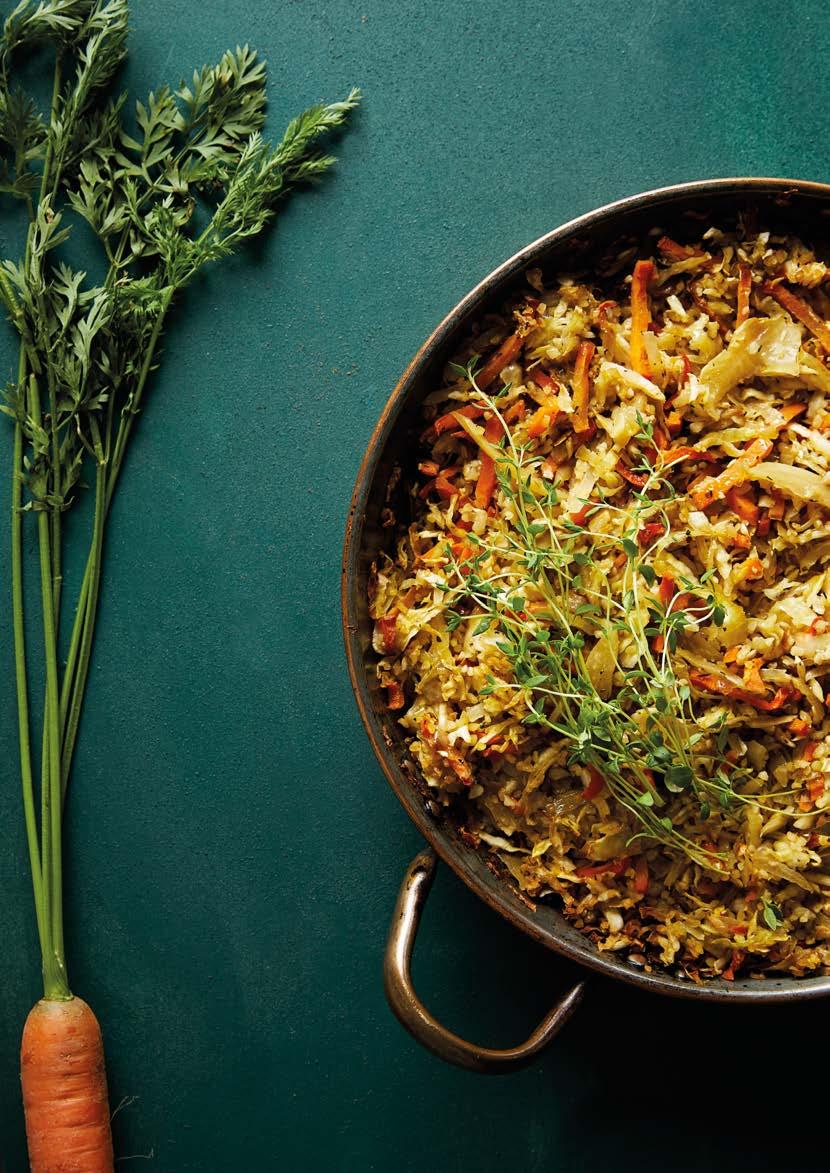 20 annosta á 200 g bulgur- KaaliLaatikkO 2,500 kg Apetit Kaalisuikaleita paksu, tuore 0,150 kg Apetit Sipulikuutioita, pakaste 0,600 kg Apetit Kotimainen porkkanasuikaleita, pakaste 0,300 kg Bulguria