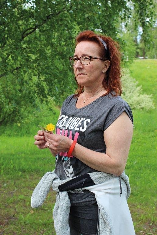 Kurssilta tsemppiä ja vertaistukea Kurssilla huomaa, miten tärkeää on puhua asioista. Vertaistukeen ei aina tarvita edes sanoja. Kurssi toi myös uutta nostetta pitkäaikaissairaan hoitoinnolle.