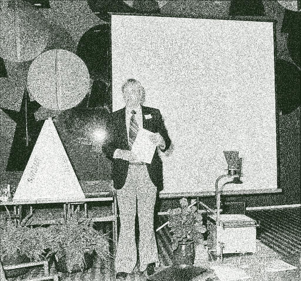 Suomen Myynti- ja mainosyhdistyksen PR-päivillä vuonna 1978 Anssi Siukosaari esitteli tiedottajan onnistumisen edellytykset -kaavion.