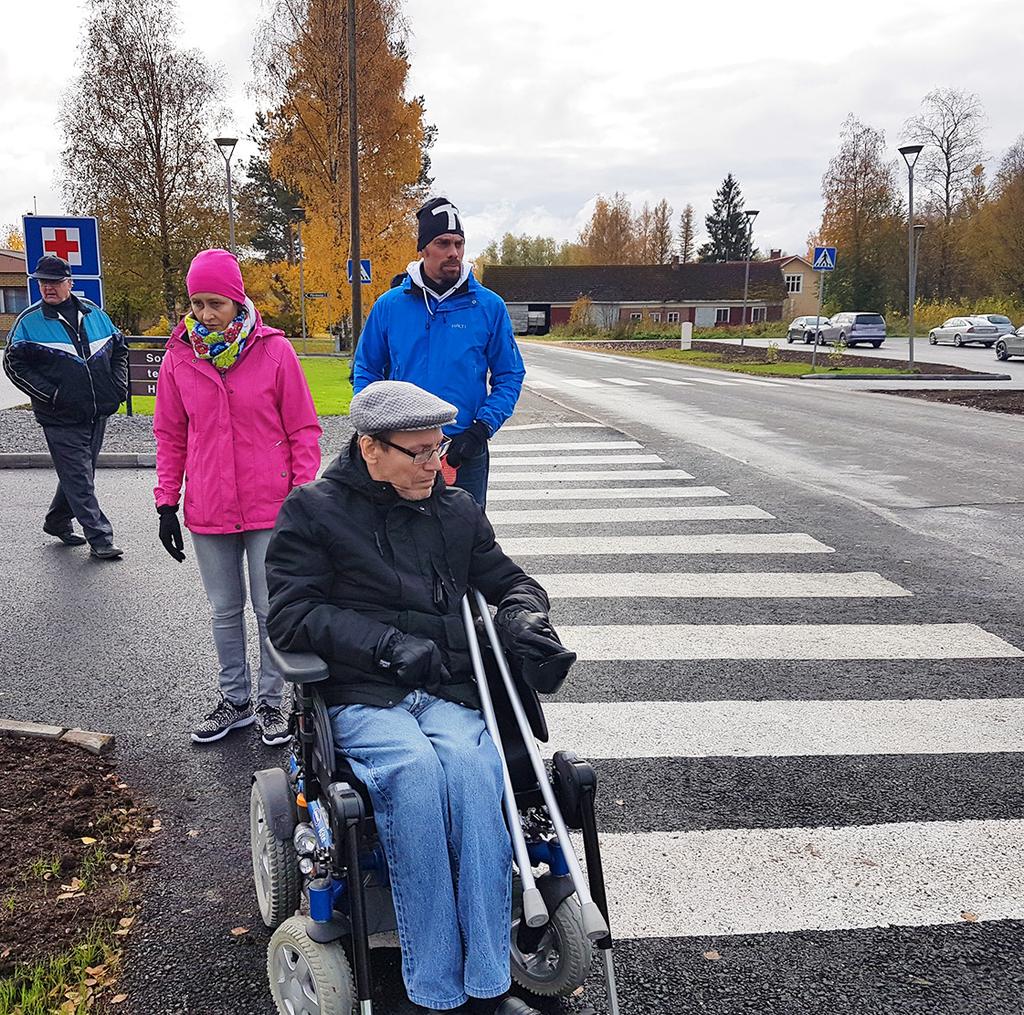 Tavoitteet ja painopistealueet Valtakunnallinen liikenneturvallisuustyö on vuodesta 2001 alkaen perustunut tieliikenteen turvallisuusvisioon, johon myös Suupohjan seudulle asetettu tavoite perustuu.